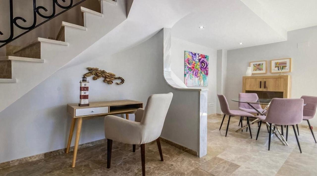 Moderno Apartamento, Inmejorable Ubicación *